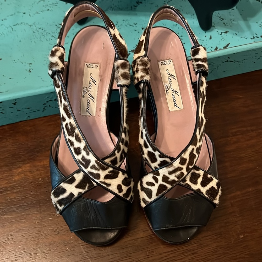 Miss Maud Paris Leopard Leather flats. Rare/Beautiful Excellent Condition Sz 7